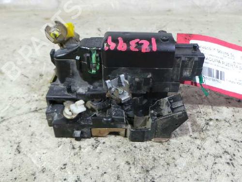 Vergrendeling rechts voor NISSAN KUBISTAR Van (X76) 1.5 dCi (65 hp) 12610574