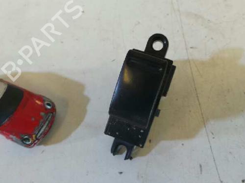 Used Right front window switch NISSAN PRIMERA (P12) 1.6 (109 hp) 15270984