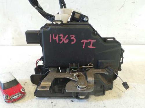 Venstre bak lås TOYOTA COROLLA (_E12_) 2.0 D-4D (CDE120R, CDE120L_) | BP12619226C100 