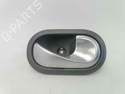 Høyre foran invendig håndtak RENAULT MEGANE II Coupé-Cabriolet (EM0/1_) [2003-2010]  17168079