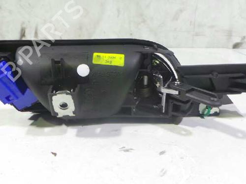 Venstre foran invendig håndtak VW GOLF V (1K1)  | BP12855833I13 