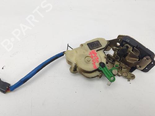 Used Rear right lock KIA SORENTO I (JC) 2.5 CRDi 4WD (140 hp) 15772214