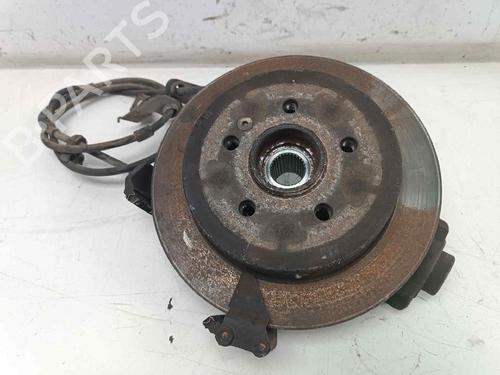 Venstre hjullejehus spindel MERCEDES-BENZ M-CLASS (W163) ML 270 CDI (163.113) (163 hp) 16677867