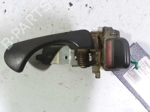 Venstre foran invendig håndtak MITSUBISHI L200 (K7_T, K6_T, K5_T) [1996-2011]  15270697