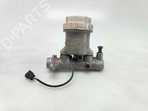 Used Brake master cylinder MITSUBISHI L200 (K3_T, K2_T, K1_T, K0_T) 2.5 TD 4WD (K34T) (87 hp) 19044232