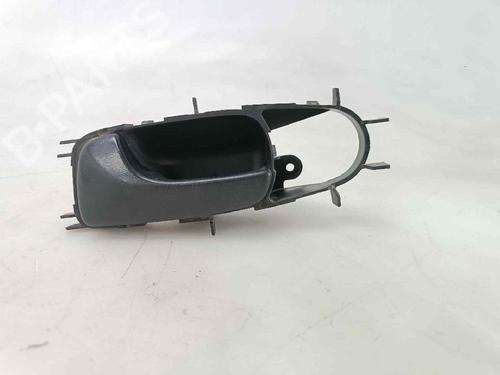 Used Front left interior door handle DAEWOO LACETTI Hatchback (KLAN) [2002-2025]  17671939
