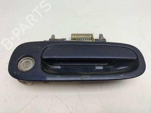 Used Front right exterior door handle TOYOTA COROLLA Liftback (_E11_) 2.0 D-4D (CDE110_, CDE110R) (90 hp) 12628044