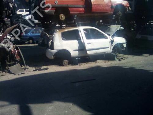 Brugte RENAULT CLIO III (BR0/1, CR0/1) 1.2 16V (BR02, BR0J, BR11, CR02, CR0J, CR11) (75 hp) 4319989