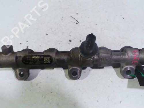 Used Injection rail RENAULT MASTER PRO Van (FH__) dCi 125 (FH0F) (125 hp) 12940008