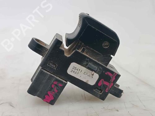 Used Left rear window switch NISSAN NAVARA NP300 (D40) 2.5 dCi 4WD (171 hp) 19520344