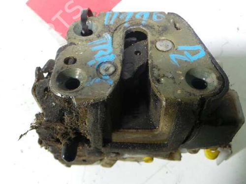 Used Rear left lock NISSAN TERRANO II (R20) 2.7 TD 4WD (101 hp) 12608410