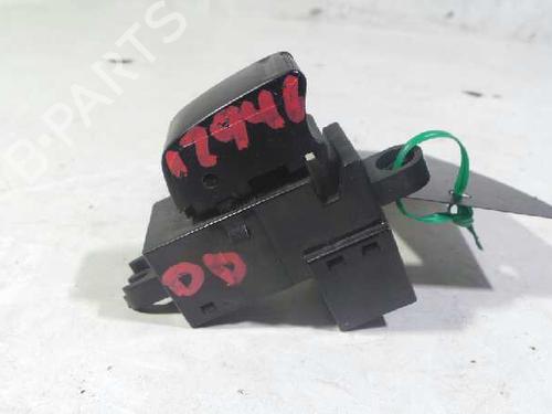 Used Right front window switch NISSAN PRIMERA (P12) 2.2 Di (126 hp) 15270432