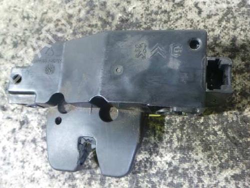 Used Tailgate lock CITROËN XSARA PICASSO (N68) 2.0 HDi (90 hp) 12613970