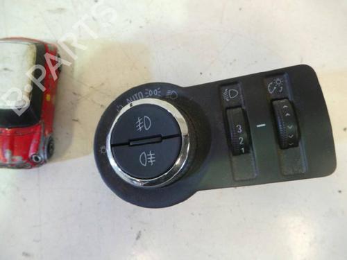 Used Headlight switch OPEL INSIGNIA A (G09) [2008-2017]  12622417