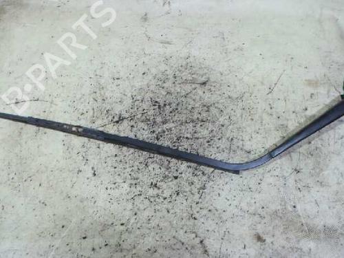 Used Rear windshield wiper arm RENAULT LAGUNA I (B56_, 556_) [1993-2002]  12611227