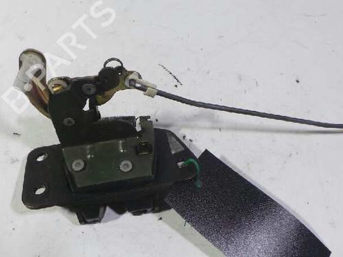 Used Tailgate lock HYUNDAI SANTA FÉ I (SM) 2.0 CRDi (113 hp) 12607623