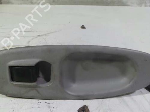 Used Right front window switch NISSAN ALMERA TINO (V10) 2.0 (136 hp) 15270055