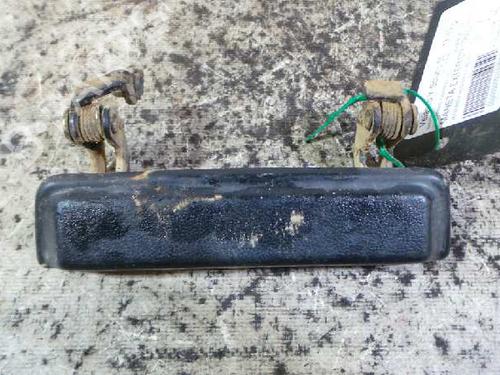 Rear right exterior door handle MITSUBISHI PAJERO I (L04_G, L14_G) 2.5 TD (L044G, L049G) MB134412