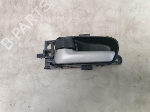 Portiergreep binnen links voor SUZUKI GRAND VITARA II (JT, TE, TD) 1.9 DDiS (JB419WD, JB419XD) (129 hp) 21222962