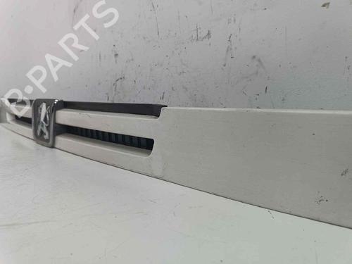 Grille PEUGEOT BOXER Bus (230P)  | BP16721511C40 
