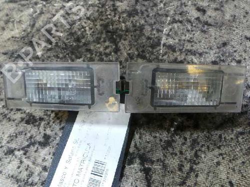 Used Licence plate light RENAULT LAGUNA II Grandtour (KG0/1_) 2.0 16V (KG00, KG0K, KG0W, KG0P) (133 hp) 14241754