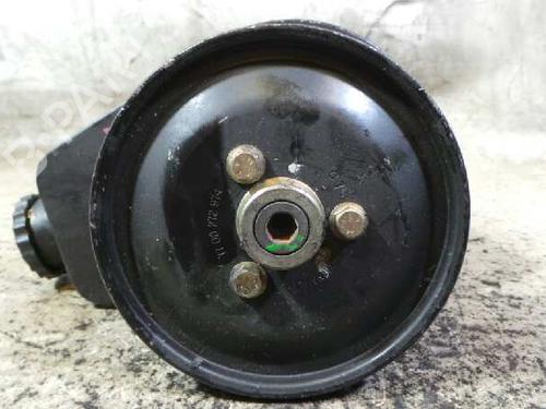 Used Steering pump RENAULT MEGANE I Classic (LA0/1_) [1996-2008]  12613022