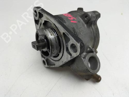 Used Vacuum pump FIAT STILO (192_) 1.9 JTD (192_XE1A) (115 hp) 12627572
