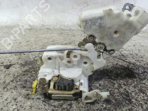 Used Front right lock NISSAN TERRANO II (R20) 2.7 TDi 4WD (125 hp) 12613534