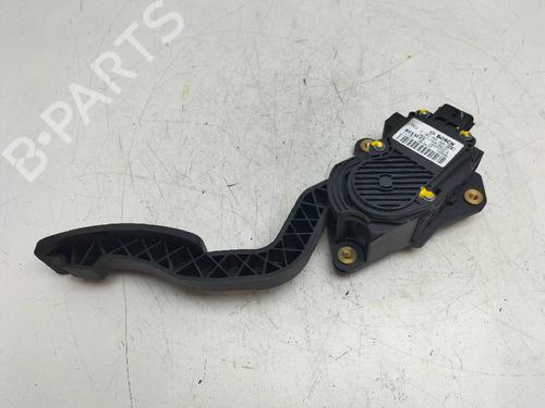 Pedal RENAULT LAGUNA III (BT0/1) 1.6 16V (BT04, BT0D, BT0U) (110 hp) 13409502