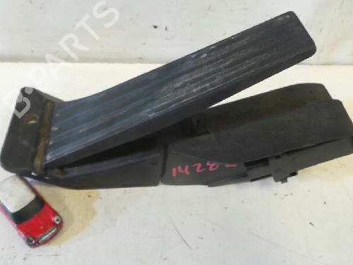 Used Pedal BMW 1 (E87) 118 d (143 hp) 12618999