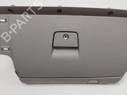 Used Glove box VOLVO S40 II (544) 1.6 D (110 hp) 13937411