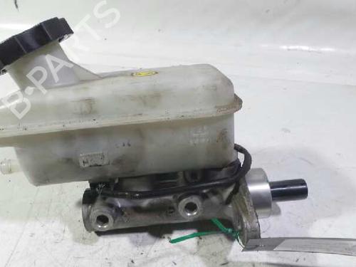 Brake master cylinder HYUNDAI H-1 / STAREX Bus (A1) 2.5 CRDi | BP12615241M77 
