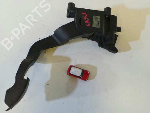 Used Pedal FIAT BRAVO II (198_) 1.9 D Multijet (198AXB1A) (120 hp) 12617021