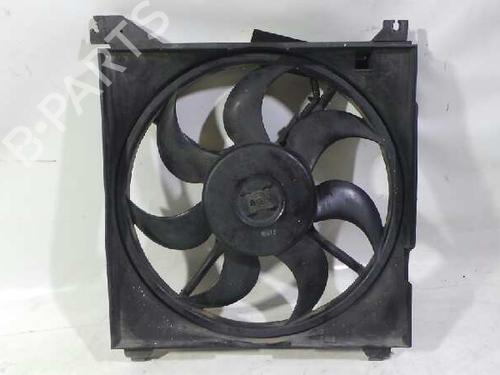 Used Radiator fan HYUNDAI SANTA FÉ II (CM) 2.2 CRDi GLS (150 hp) 12613853