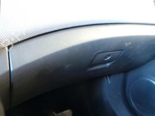 Used Glove box CHEVROLET CRUZE (J300) 2.0 CDI (125 hp) 12618145