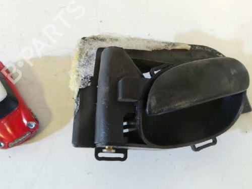 Used Front right interior door handle PEUGEOT 206 Hatchback (2A/C) 1.4 16V (88 hp) 15270798