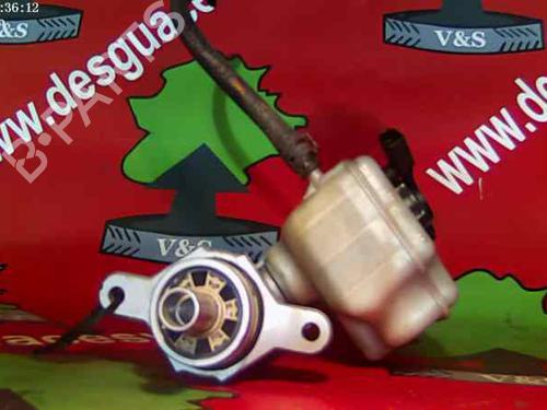 Used Brake master cylinder BMW 5 Gran Turismo (F07) 530 d (211 hp) 12631257