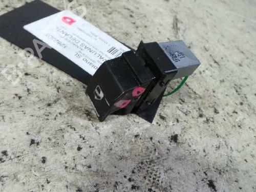 Used Right front window switch VW GOLF V (1K1) [2003-2010]  15269838