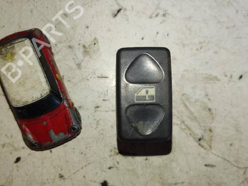 Used Right rear window switch LAND ROVER DISCOVERY II (L318) 2.5 Td5 4x4 (139 hp) 12625585