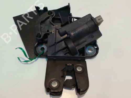 Used Tailgate lock AUDI A4 B7 (8EC) 2.0 TDI 16V (140 hp) 12616611