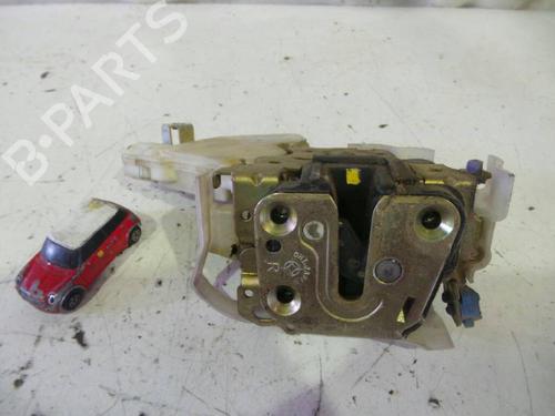 Used Front right lock NISSAN X-TRAIL I (T30) [2001-2013]  12940280