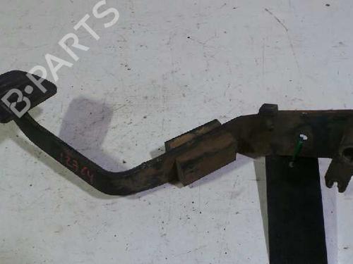 Used Clutch pedal NISSAN PICK UP (D22) 2.5 TD 4WD (103 hp) 12616207