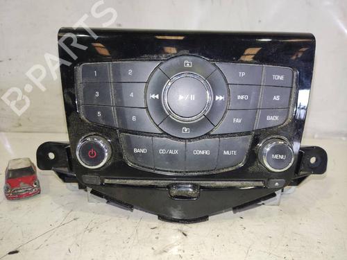 Used Radio CHEVROLET CRUZE (J300) 1.6 (113 hp) 12624963