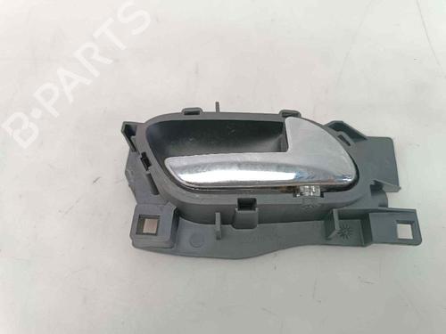 Used Front right interior door handle PEUGEOT 407 (6D_) 2.0 HDi 135 (6DRHRH, 6DRHRE, 6DRHRG, 6DRHRJ) (136 hp) 19397474