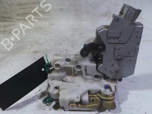 Used Front right lock NISSAN PRIMERA Hatchback (P11) 2.0 TD (90 hp) 12613593