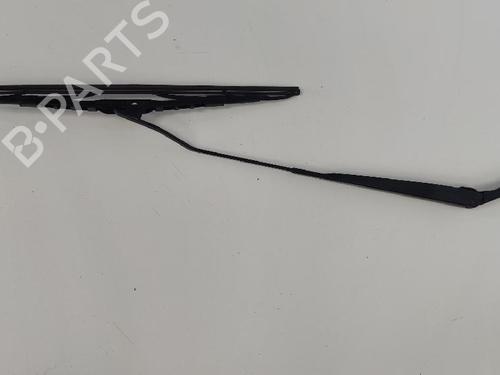 Used Front windshield wiper arm NISSAN MICRA III (K12) 1.2 16V (80 hp) 15225590