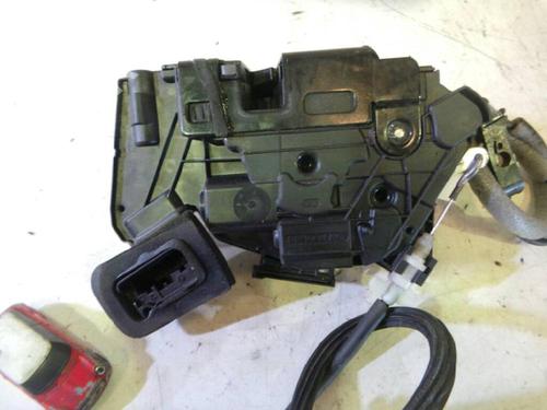 Front right lock VW GOLF VI (5K1) 1.6 TDI | BP12621613C97 