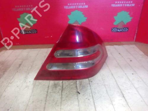 Used Right taillight KIA SPORTAGE II (JE_, KM_) [2004-2011]  12631195