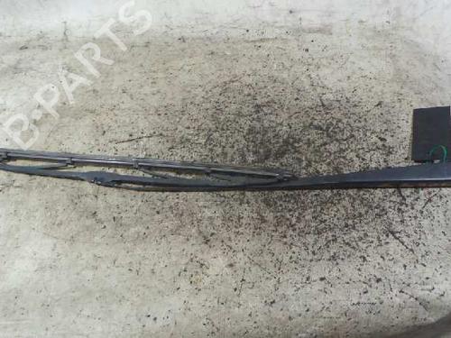 Used Front windshield wiper arm NISSAN TERRANO II (R20) 2.7 TDi 4WD (125 hp) 12613531