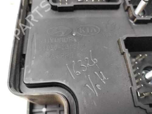 Fuse box HYUNDAI SANTA FÉ II (CM) 2.2 CRDi GLS | BP14990930E1 